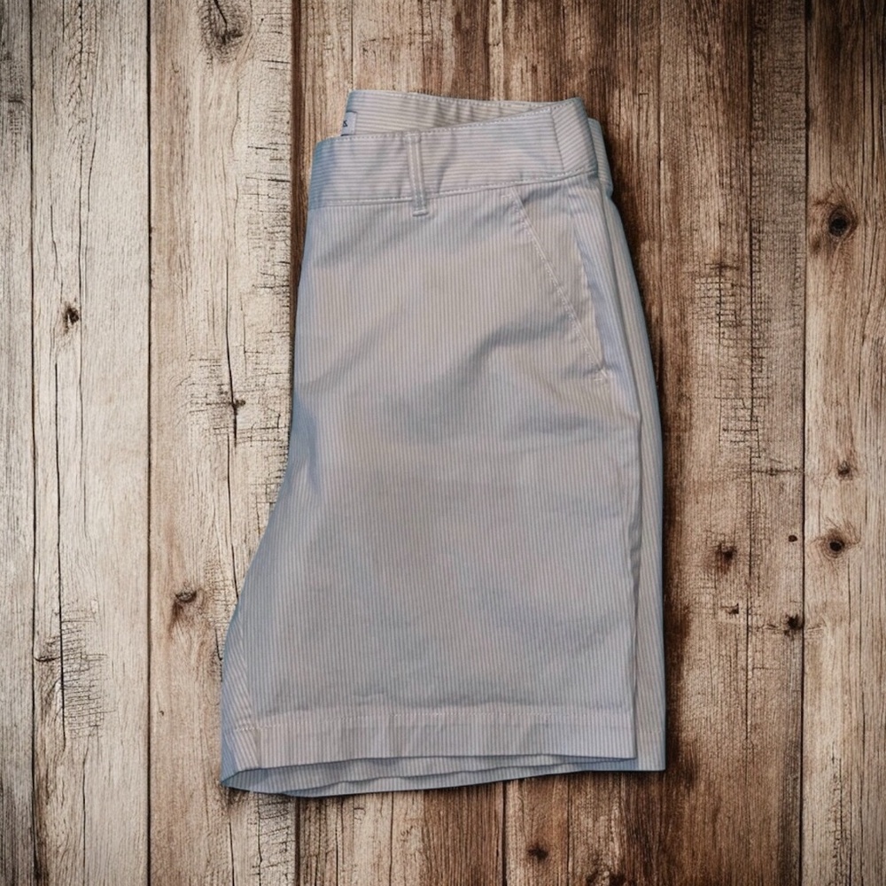 KIM ROGERS STRIPED KHAKI SHORTS SIZE 10